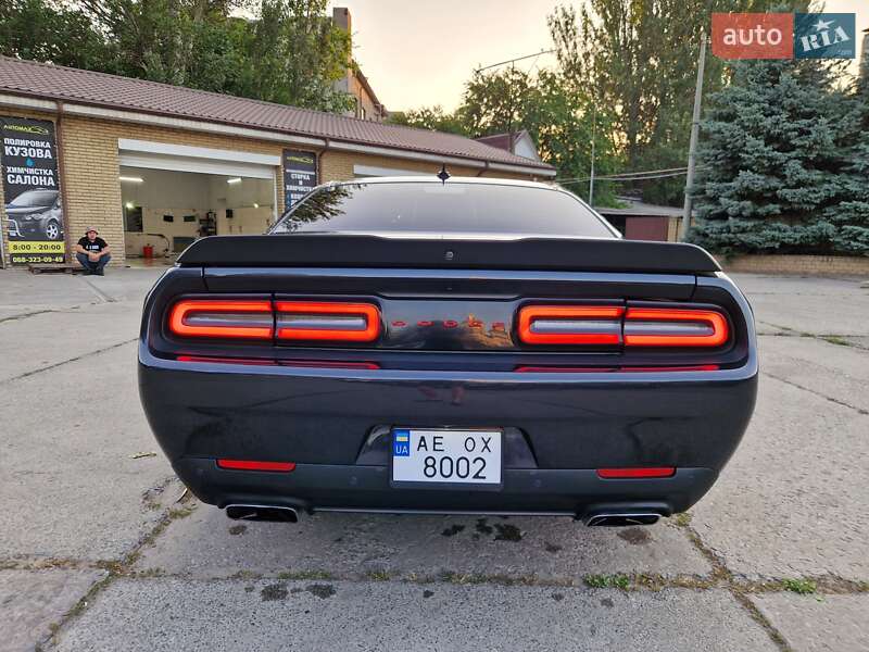 Купе Dodge Challenger 2017 в Днепре