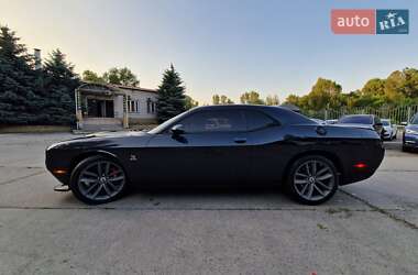 Купе Dodge Challenger 2017 в 