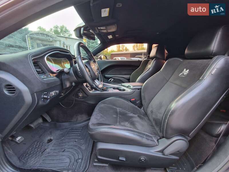 Купе Dodge Challenger 2017 в Днепре