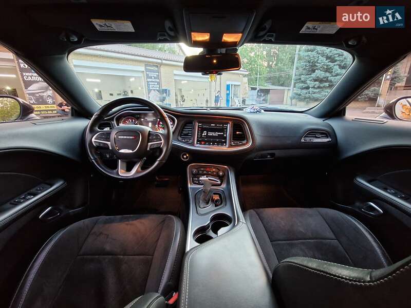 Купе Dodge Challenger 2017 в Днепре