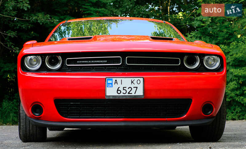 Купе Dodge Challenger 2016 в Киеве