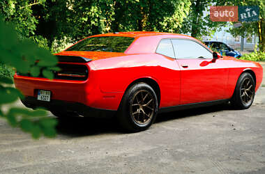 Купе Dodge Challenger 2016 в 