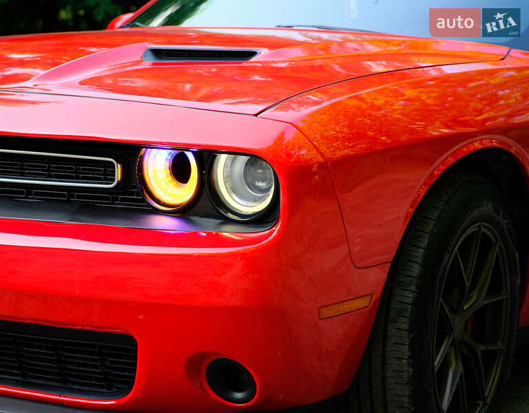 Купе Dodge Challenger 2016 в Киеве