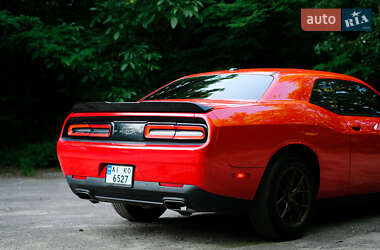 Купе Dodge Challenger 2016 в 