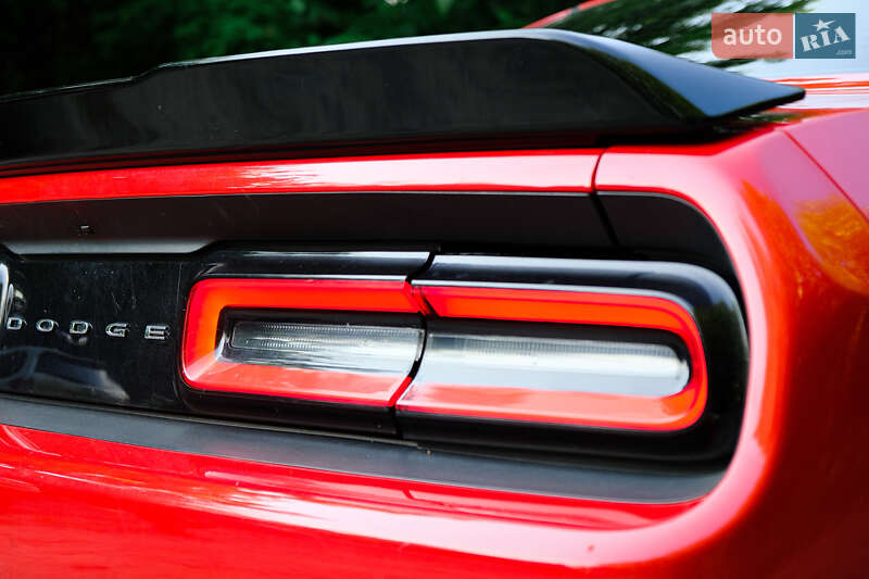 Купе Dodge Challenger 2016 в Киеве