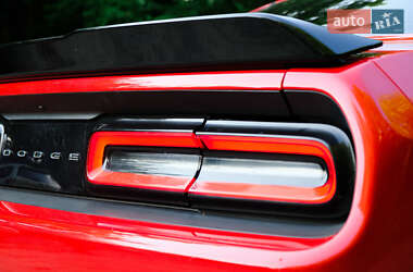 Купе Dodge Challenger 2016 в 