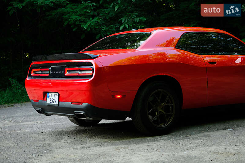 Купе Dodge Challenger 2016 в Киеве