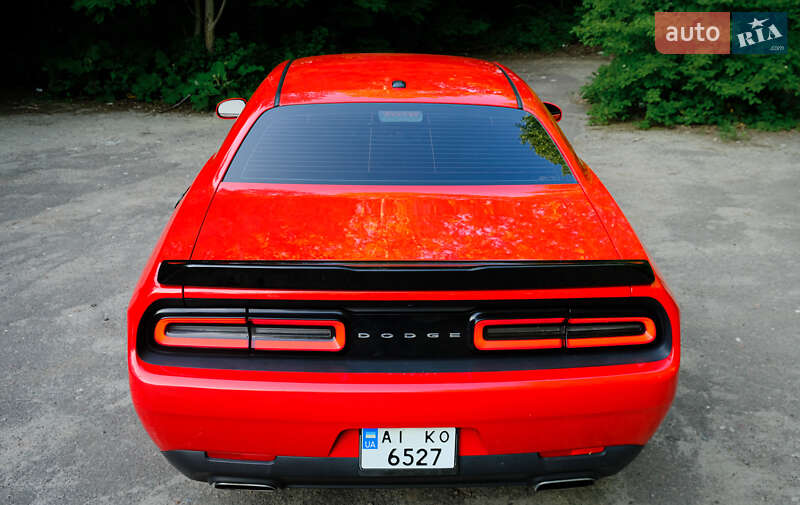 Купе Dodge Challenger 2016 в Киеве