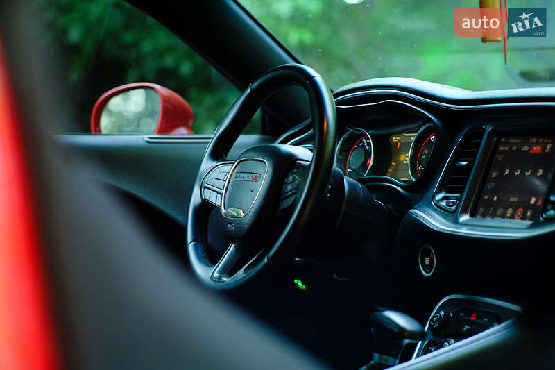 Купе Dodge Challenger 2016 в Киеве