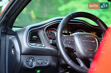 Купе Dodge Challenger 2016 в 