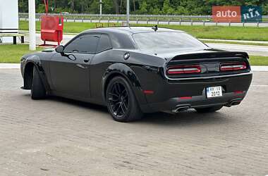 Купе Dodge Challenger 2016 в Киеве фото 5 Купе Dodge Challenger 2016 в Киеве