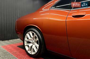 Купе Dodge Challenger 2020 в 