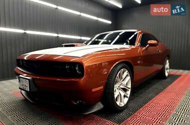 Купе Dodge Challenger 2020 в 