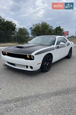 Купе Dodge Challenger 2016 в 