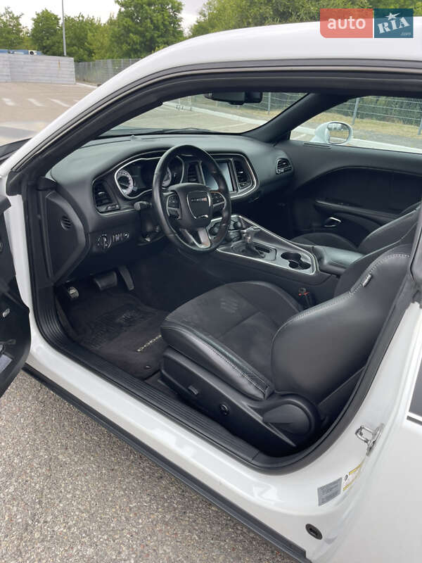 Купе Dodge Challenger 2016 в Днепре