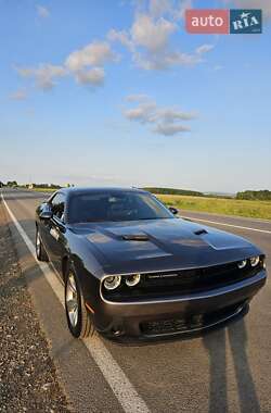 Купе Dodge Challenger 2017 в Івано-Франківську