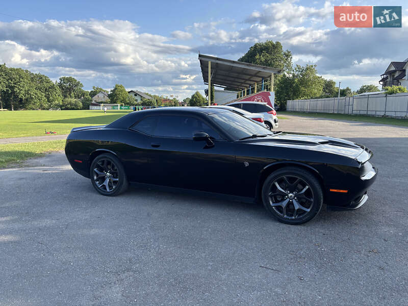 Купе Dodge Challenger 2019 в Тернополе