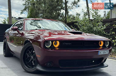 Купе Dodge Challenger 2019 в Львове