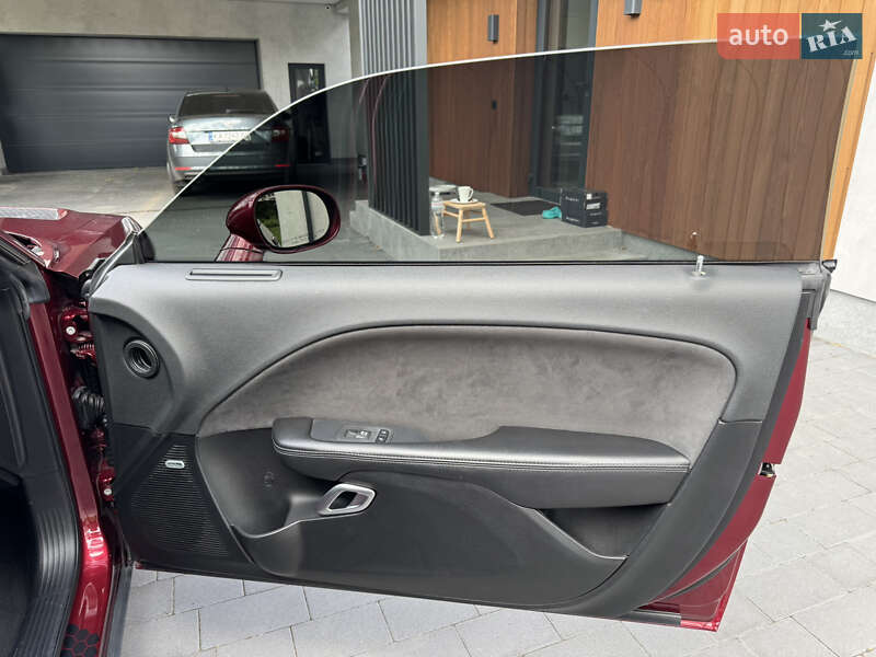 Купе Dodge Challenger 2019 в Львове