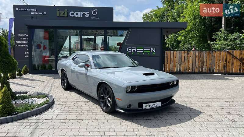 Купе Dodge Challenger 2021 в 