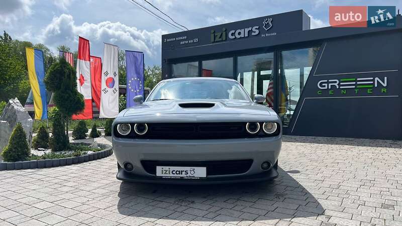 Купе Dodge Challenger 2021 в Львове