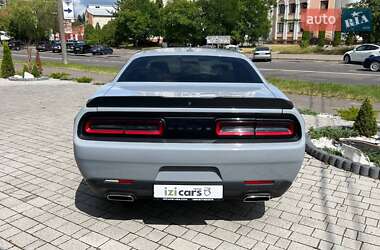 Купе Dodge Challenger 2021 в 