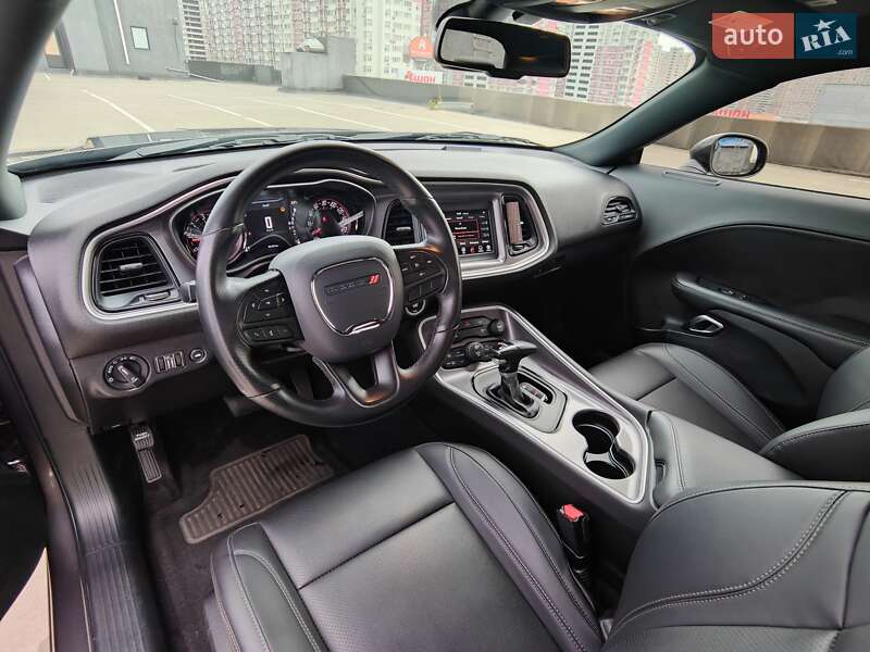 Купе Dodge Challenger 2020 в Киеве