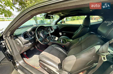 Купе Dodge Challenger 2016 в 