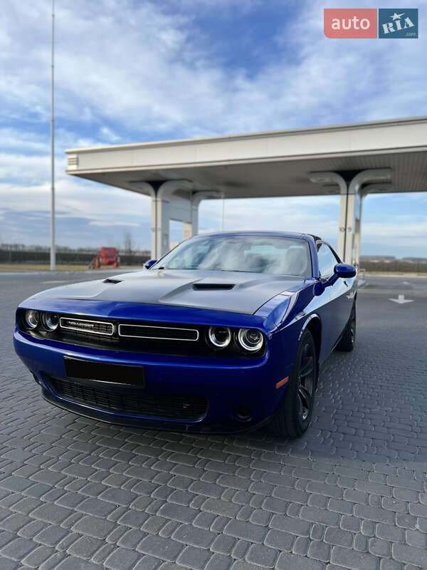 Купе Dodge Challenger 2019 в Умани