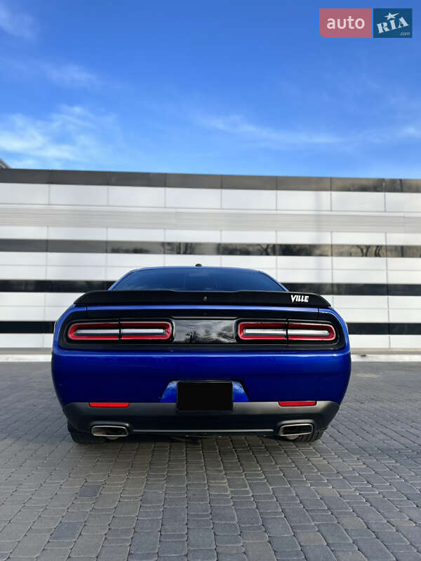 Купе Dodge Challenger 2019 в Умани