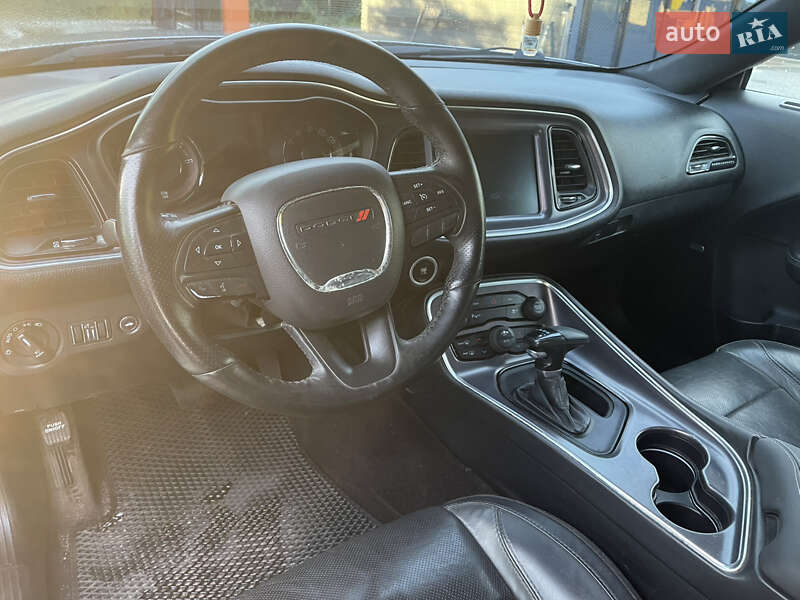 Купе Dodge Challenger 2015 в Каменском фото 16 Купе Dodge Challenger 2015 в Каменском