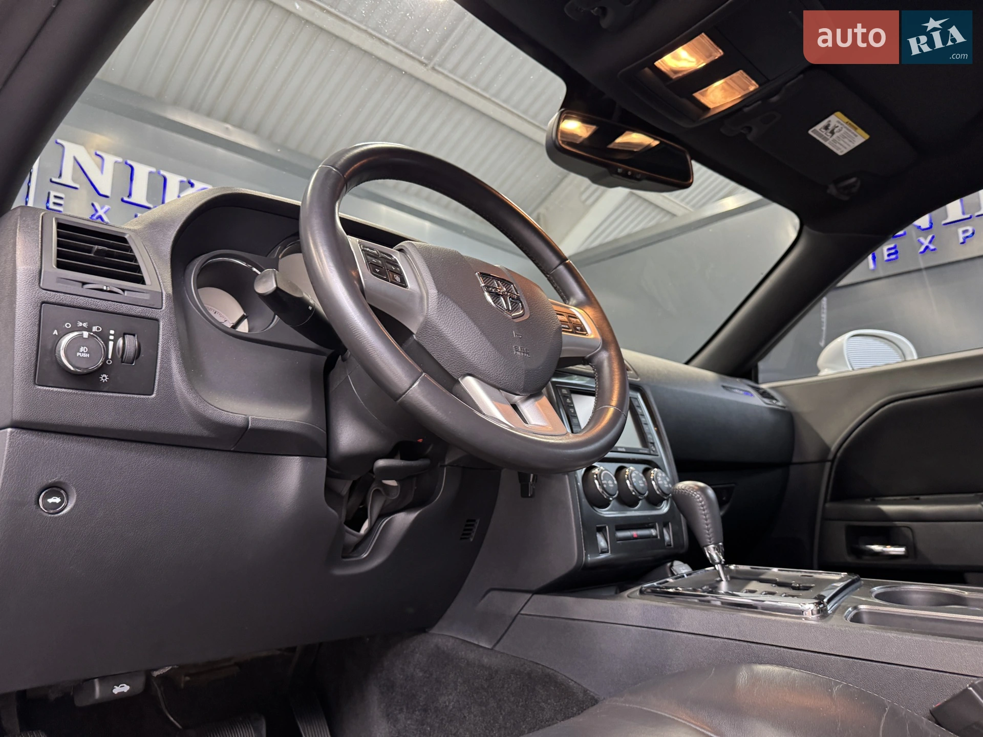 2013 Dodge Challenger - мініатюра 29