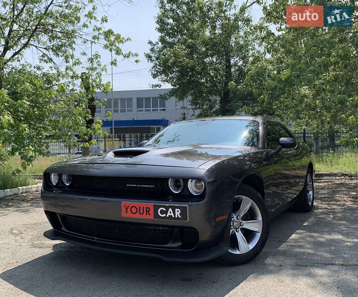 Dodge Challenger 2020