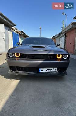 Купе Dodge Challenger 2016 в Києві