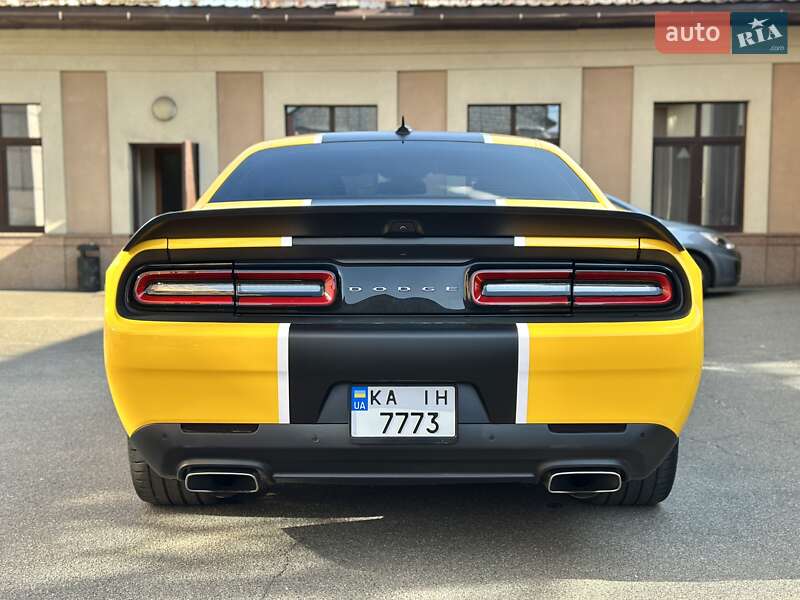 Купе Dodge Challenger 2020 в Киеве