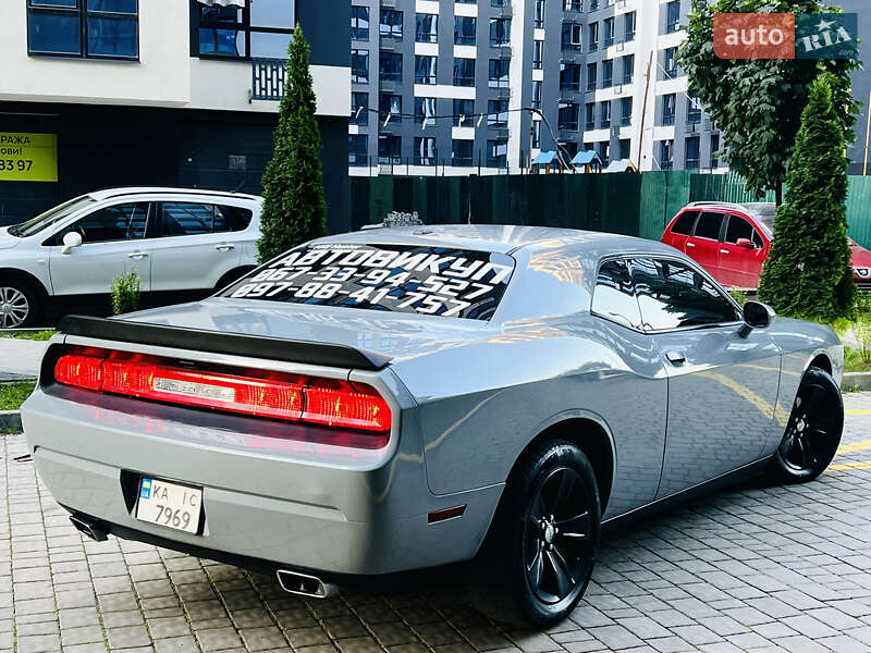 Купе Dodge Challenger 2013 в Ивано-Франковске