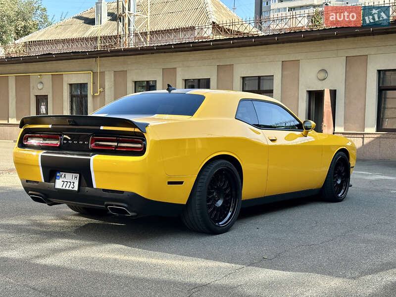 Купе Dodge Challenger 2020 в Киеве