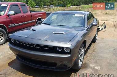 Купе Dodge Challenger 2018 в 
