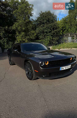 Dodge Challenger 2019