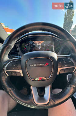 Купе Dodge Challenger 2019 в 