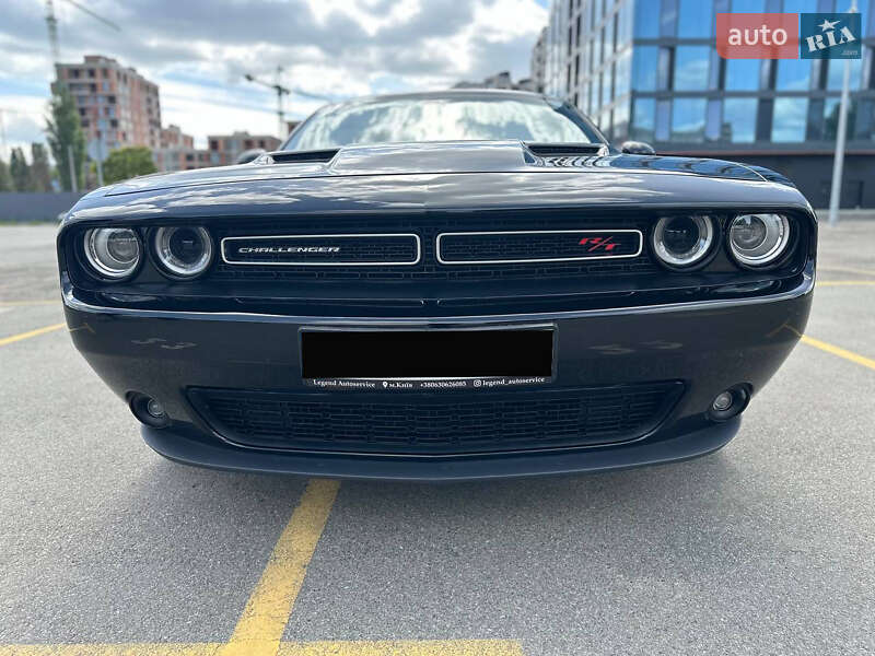 Купе Dodge Challenger 2017 в Києві фото 24 Купе Dodge Challenger 2017 в Києві