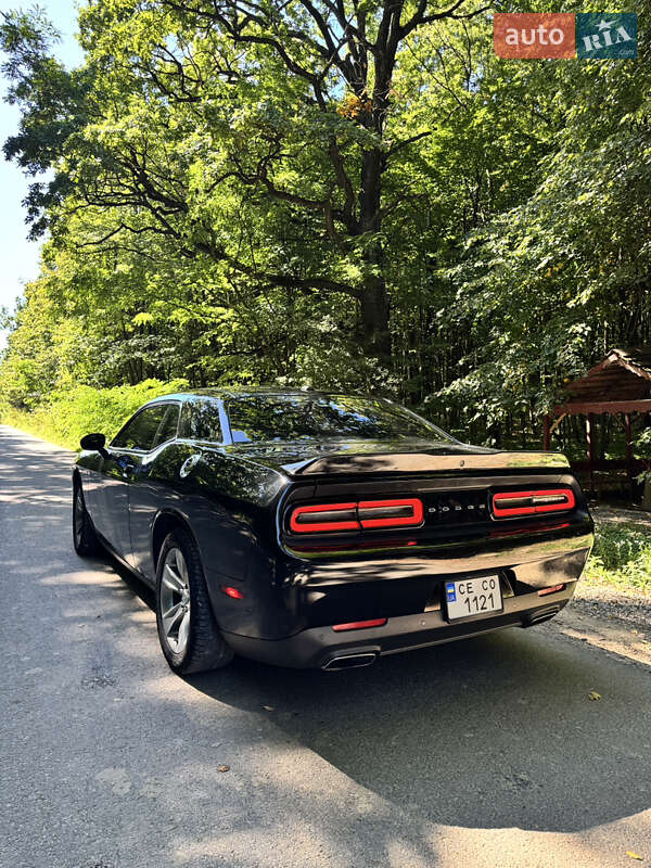 Купе Dodge Challenger 2015 в Чернівцях фото 7 Купе Dodge Challenger 2015 в Чернівцях
