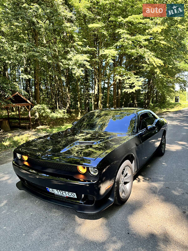 Купе Dodge Challenger 2015 в Чернівцях фото 11 Купе Dodge Challenger 2015 в Чернівцях