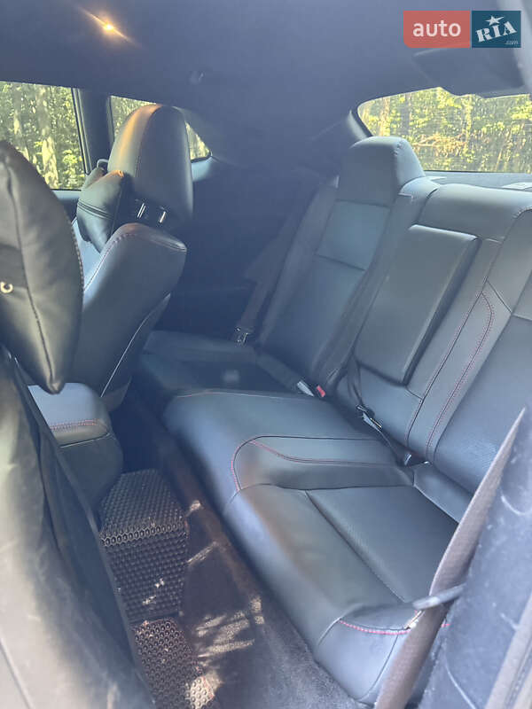 Купе Dodge Challenger 2015 в Чернівцях фото 22 Купе Dodge Challenger 2015 в Чернівцях