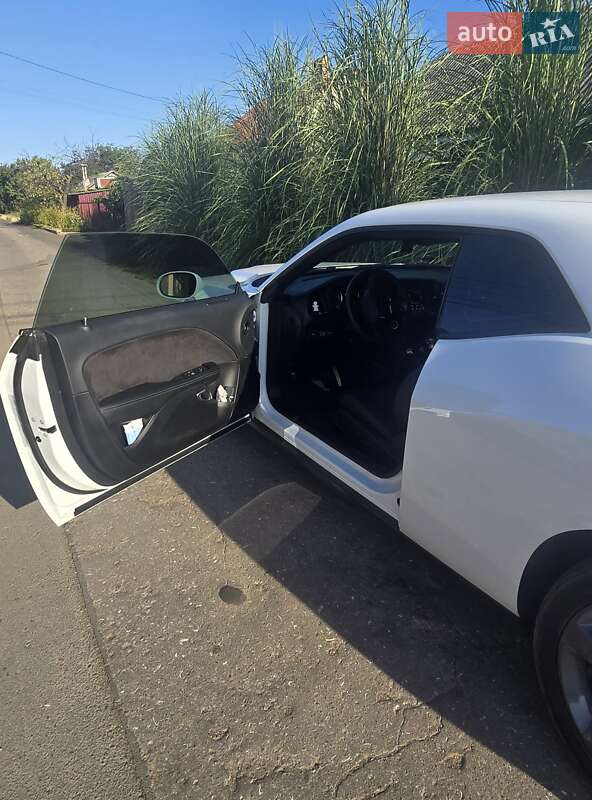 Купе Dodge Challenger 2019 в Одесі фото 12 Купе Dodge Challenger 2019 в Одесі