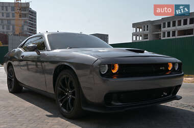 Купе Dodge Challenger 2016 в Киеве