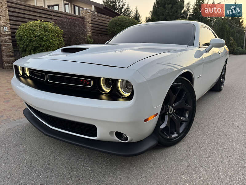 Купе Dodge Challenger 2019 в Харкові