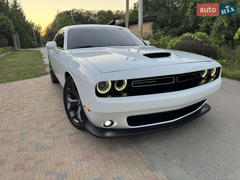 Купе Dodge Challenger 2019 в Харкові
