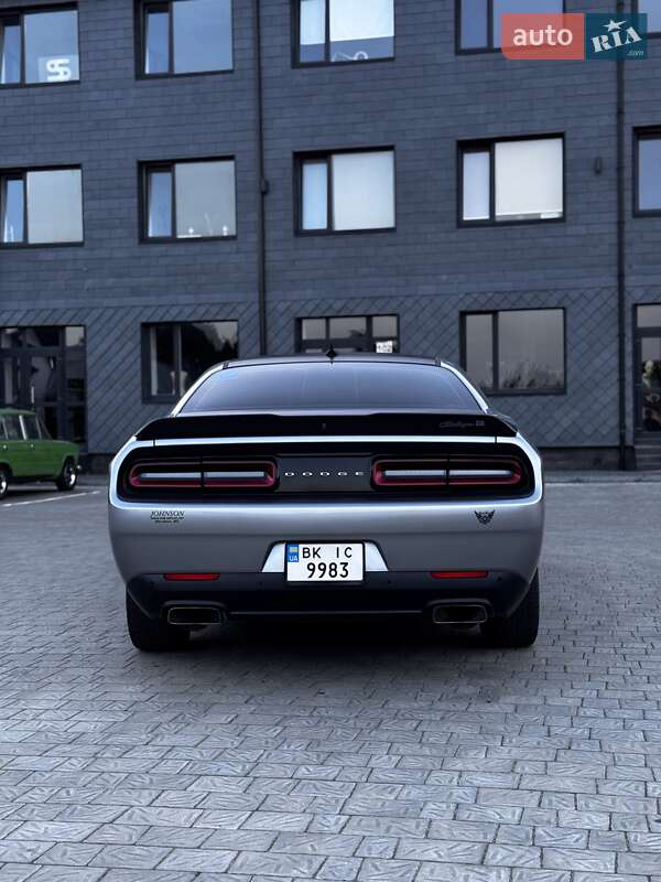 Купе Dodge Challenger 2017 в Ровно