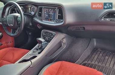 Купе Dodge Challenger 2021 в 